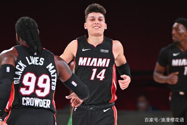 更因为他在 更因为他在